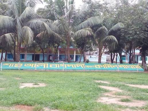 শাহ আলী বাগদাদি মাদ্রাসার ক্যাম্পাস